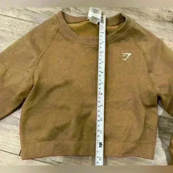 Gymshark brownish/yellow crop top size small - Picture 3 of 8